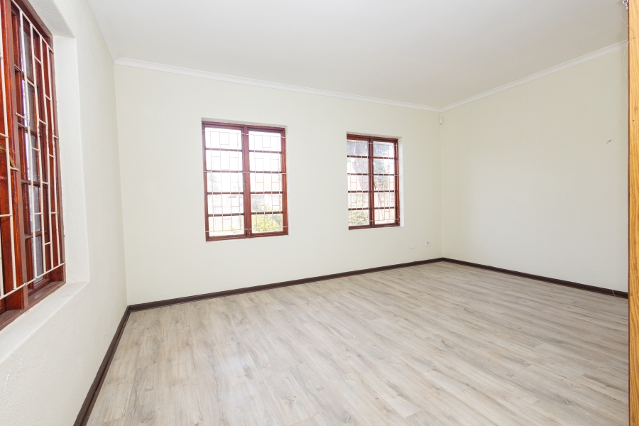 4 Bedroom Property for Sale in Ferndale Western Cape